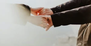 personas en terapia de pareja